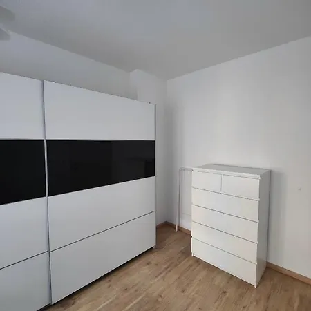 Neu Sanierte Wohnung Mit Balkon Und Stellplatz Erfurt Exterior foto
