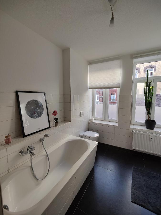 Neu Sanierte Mit Balkon Und Stellplatz * Erfurt