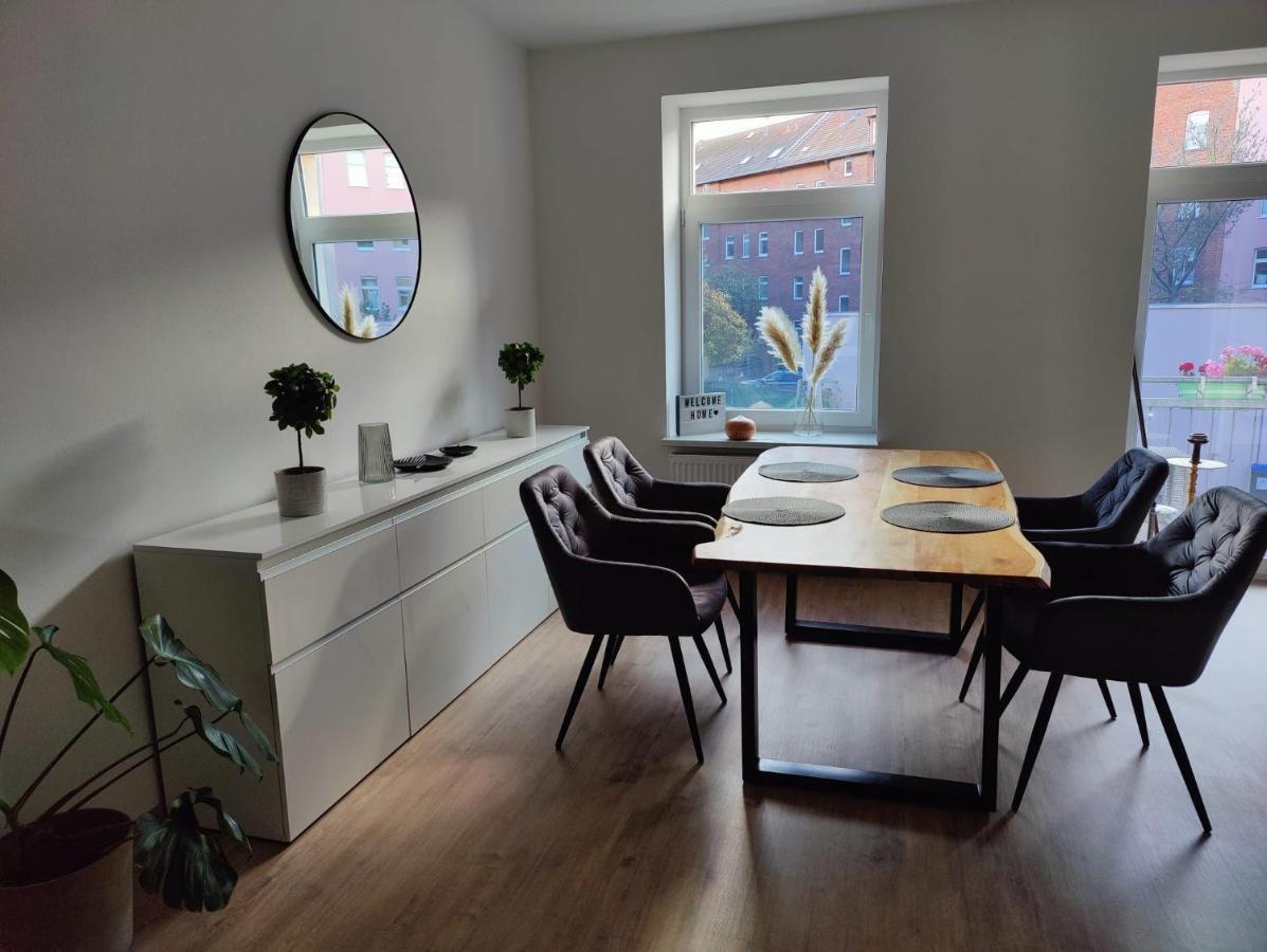 Neu Sanierte Mit Balkon Und Stellplatz Apartment *